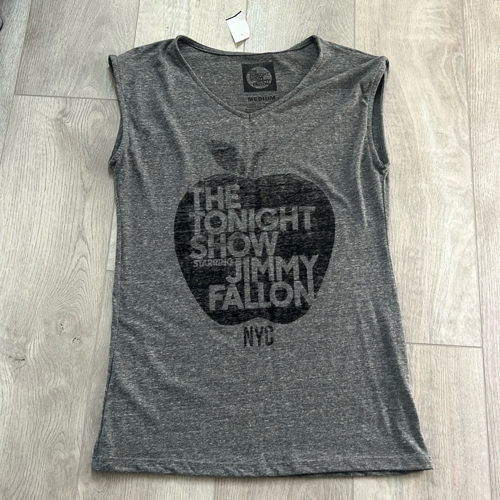 NWT universal Orlando tee